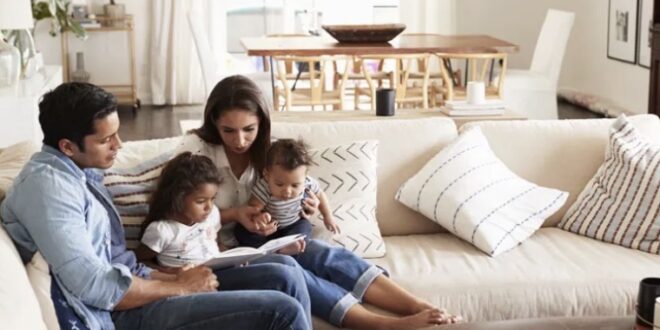 8 Ways to Help Your Family Know Jesus